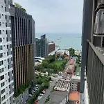 S泰国芭提雅thebase无边泳池公寓 市中心 临近大海 Pattaya
