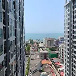 อพาร์ทเม้น S泰国芭提雅thebase无边泳池公寓 市中心 临近大海 Pattaya