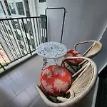 S泰国芭提雅thebase无边泳池公寓 市中心 临近大海 Pattaya