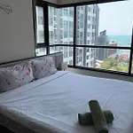 S泰国芭提雅thebase无边泳池公寓 市中心 临近大海