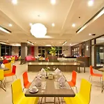 Sunshine Vista Hotel