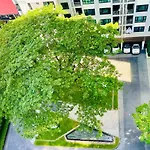 The Base Central 263 By Numam