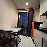 Apartment The Base