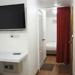 Pook Swan House Bed & Breakfast Pattaya