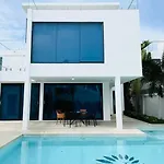 Tagvilla Palm Spring In 06 Bedroom