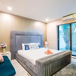 Tagvilla Palm Spring In 06 Bedroom วิลล่า