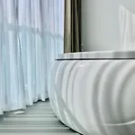 Edge Pty Luxury Front Seaview 2bedroom อพาร์ทเม้น Pattaya