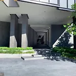 Edge Central Pty Luxury Front Seaview 2Bedroom