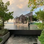 อพาร์ทเม้น Edge Pty Luxury Front Seaview 2bedroom