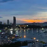 Edge Pty Luxury Front Seaview 2bedroom อพาร์ทเม้น
