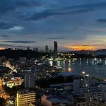 Edge Pty Luxury Front Seaview 2bedroom * Pattaya