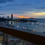 Edge Pty Luxury Front Seaview 2bedroom Pattaya