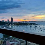 Edge Pty Luxury Front Seaview 2bedroom อพาร์ทเม้น