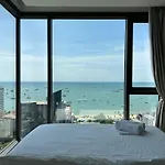 Edge Pty Luxury Front Seaview 2bedroom อพาร์ทเม้น *