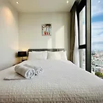 อพาร์ทเม้น Edge Pty Luxury Front Seaview 2bedroom Pattaya