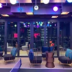 อพาร์ทเม้น Edge Pty Luxury Front Seaview 2bedroom Pattaya