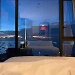อพาร์ทเม้น Edge Pty Luxury Front Seaview 2bedroom
