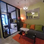 อพาร์ทเม้น Downtown Lux Fun Rooftop Pool #ta1589 *