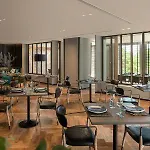Cross Pratamnak โรงแรม 5*