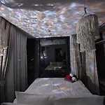Aparthotel Edge By Mickey 3*