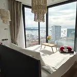 Edge By Mickey