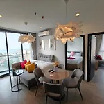 Aparthotel Edge By Mickey 3*