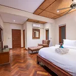 Orchid House Pattaya, Totally Private Pool Apartment *