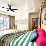 Pool Villa 5Bedroom Cosy Beach Pattaya Big Area Close To The Beach