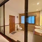 Gusvana Pool * Pattaya