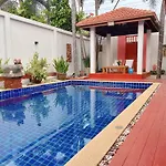 วิลล่า Gusvana Pool *