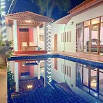 Gusvana Pool วิลล่า *