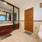 Gusvana Pool วิลล่า