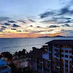 Island View, View Talay 7, 10th Floor 314 * Pattaya