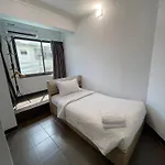 Maland House - Soi 14 Saisong Road โรงแรม