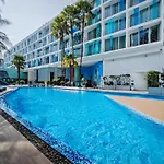 Hotel Baraquda Heeton Pattaya By Compass Hospitality