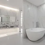 T M L-urban Modern Pool -4 Bedrooms & 5 Bathrooms - Private Ktv - Prime Location -family & Group * Pattaya