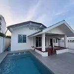 Na Kluea Family Stay
