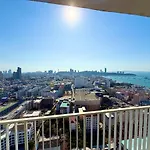 The Base - Spacious 70sqm, 2 Bedroom, 2 Bathroom, Penthouse - Centre - 592 อพาร์ทเม้น Pattaya