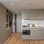 อพาร์ทเม้น Exclusive High Floor 2 Bed Sea View Luxury