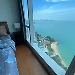 The Palm Wongamat - 1Br Luxury Beachfront Suite - Ocean View - 32 Floor
