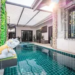Luxury Thai Style Pool In Downtown Pattaya, Close To Walking Street Villa *