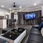 Luxury Thai Style Pool Villa In Downtown Pattaya, Close To Walking Street