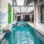 Villa Luxury Thai Style Pool In Downtown Pattaya, Close To Walking Street