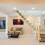 Liwei Cozy Pool Villa