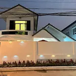 Liwei Cozy Pool Villa