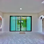 Tagvilla Bongkot Pool Villa In Pattaya 4 Bedroom