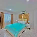Tagvilla Bongkot Pool Villa In Pattaya 4 Bedroom