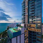 อพาร์ทเม้น Sea View 2 Bed Luxury - Perfect Location Pattaya