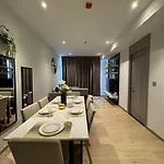 Sea View 2 Bed Luxury - Perfect Location * Pattaya