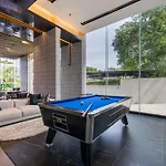 Sea View 2 Bed Luxury - Perfect Location อพาร์ทเม้น *